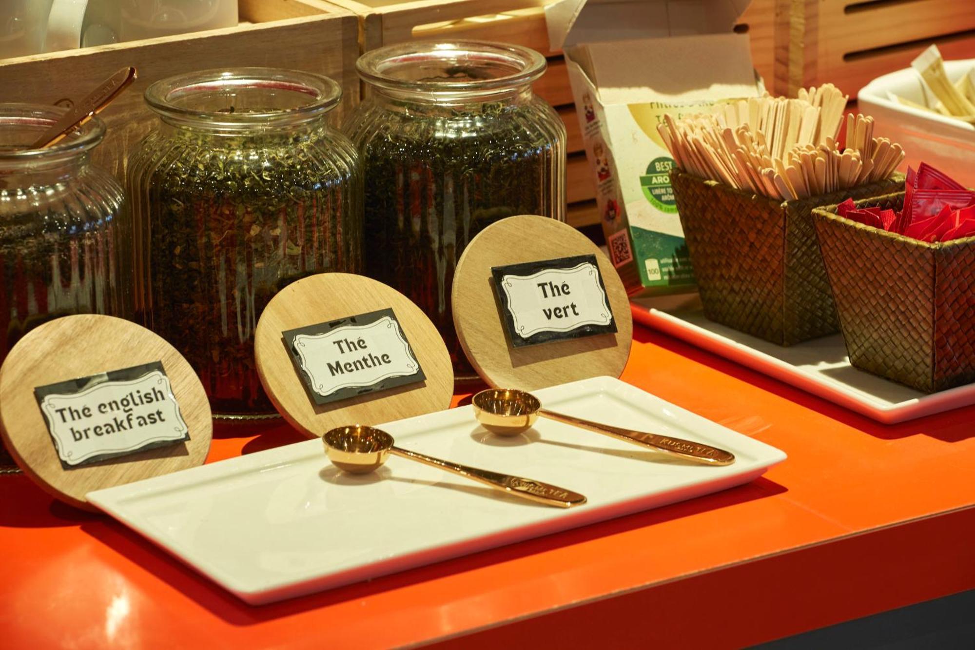 宜必思洛里中央车站酒店 洛里昂 外观 照片